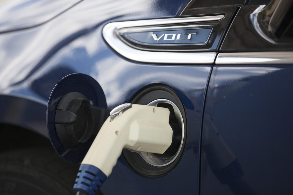 Estudio y Propuesta para la Ubicación e Instalación de una Red de Estaciones de Carga en Ecuador